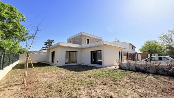 Vente                                                      Maison neuve
                        
                     4 pièces                      125 m2                     à Pourrières