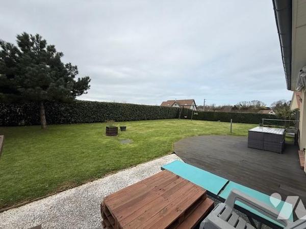 PROCH BERNAY MAISON CONTEMPORAINE BEAUX VOLUMES BELLES PRESTATIONS DANS QUARTIER CALME