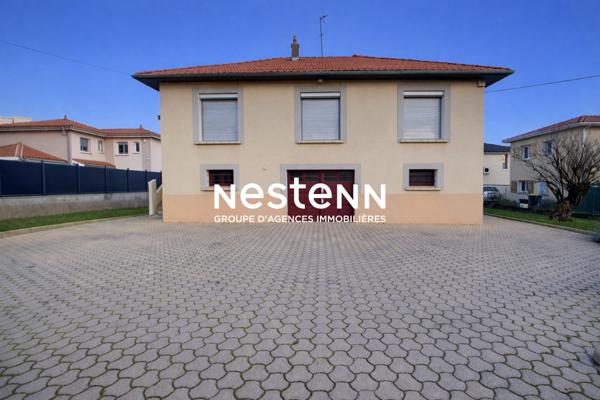 Venissieux Limite St Fons: Maison individuelle sur une parcelle de 570m2