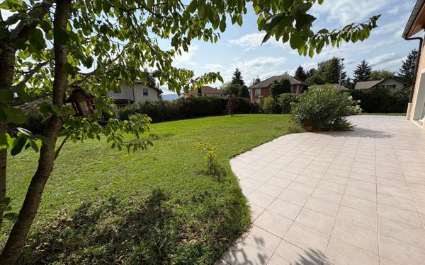 Maison à vendre    7 pièces •  Prévessin-Moëns