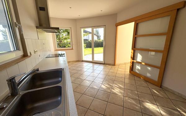 Maison à vendre    7 pièces •  Prévessin-Moëns