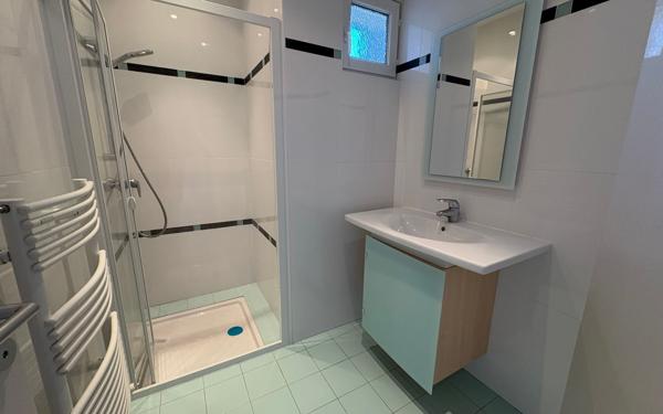 Maison à vendre    7 pièces •  Prévessin-Moëns