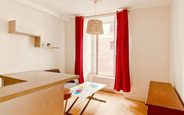 Appartement à vendre    2 pièces • 30,60 m2 Versailles