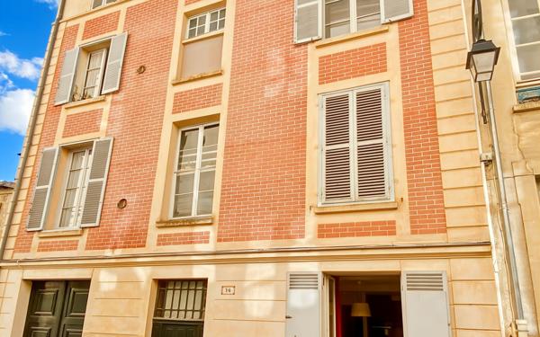 Appartement à vendre    2 pièces • 30,60 m2 Versailles