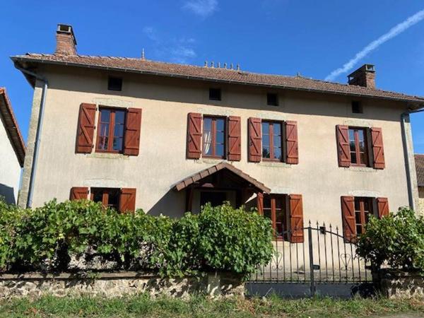 Maison 124 890 € Rochechouart 4 p 138 m² DPE F