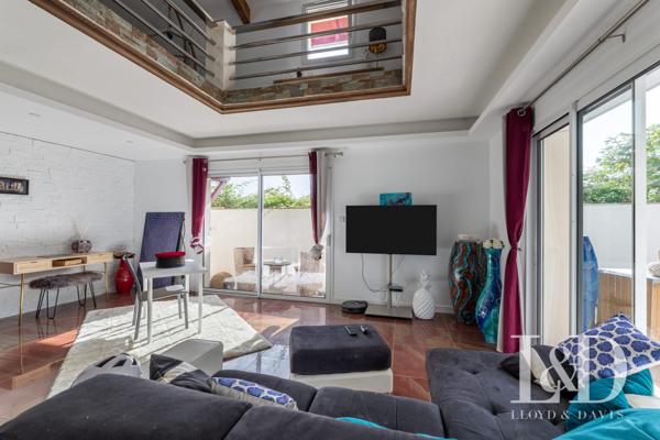  MAISON  AVEC PISCINE à ST PEE SUR NIVELLE!