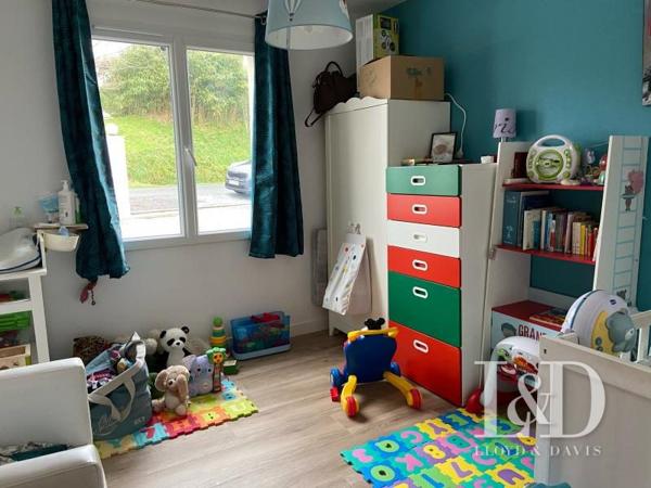  MAISON  AVEC PISCINE à ST PEE SUR NIVELLE!