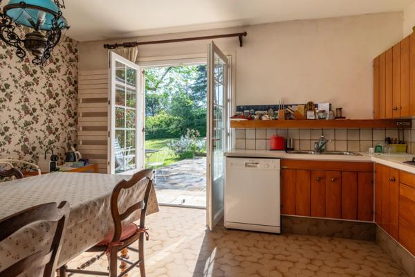 Saint-Didier-au-Mont-d'Or - Maison de plain-pied de 150 m² - 4/5 chambres - Terrain de 3403 m²