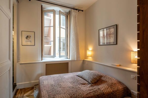 Lyon 2 - Appartement familial de 276 m² - 5 chambres - Étage élevé - Garage