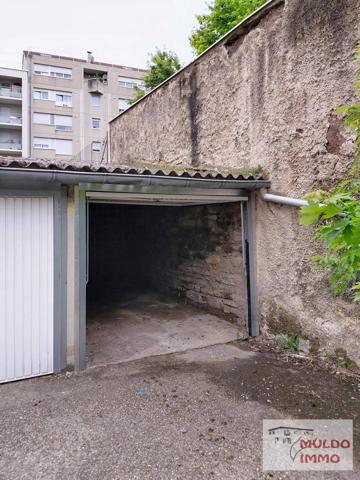 Garage sur cour sécurisée à louer