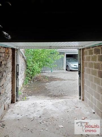 Garage sur cour sécurisée à louer