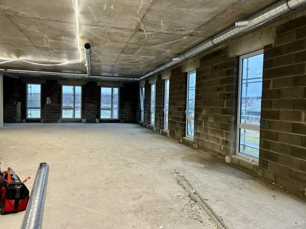 BUREAUX à VENDRE de 444.09 m²