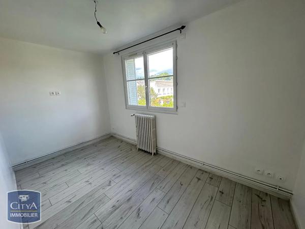Appartement à louer 3 pièces 66.97m² Charleville-Mézières (08000)