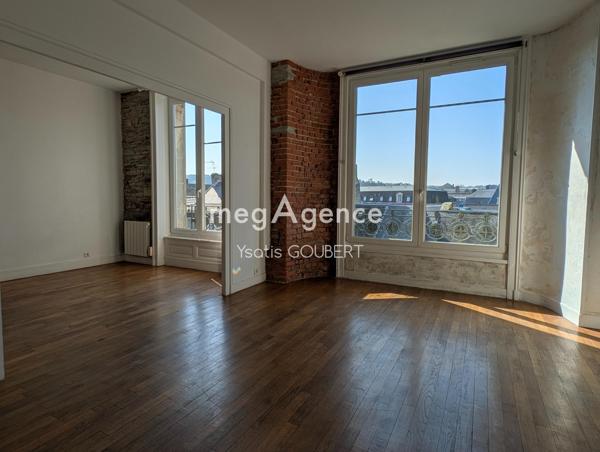 Appartement à CHERBOURG-EN-COTENTIN, 50100 - 2 pièces 52m²