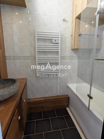 Appartement à CHERBOURG-EN-COTENTIN, 50100 - 2 pièces 52m²