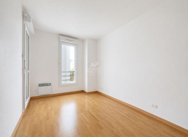À vendre ? Appartement 3 pièces avec balcons et parking ? Quartier des Coteaux du Bel-Air 320 000 € **  - Référence  18023