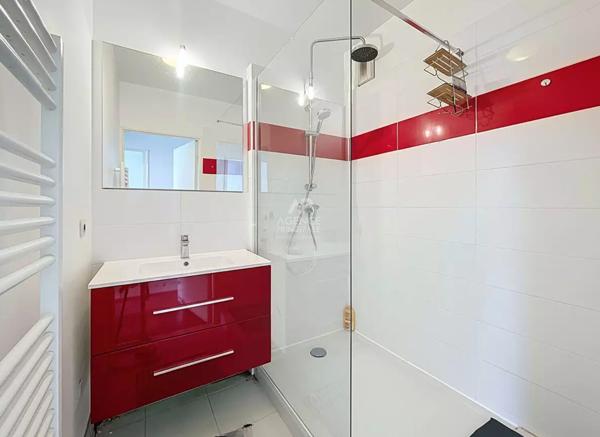 À vendre ? Appartement 3 pièces avec balcons et parking ? Quartier des Coteaux du Bel-Air 320 000 € **  - Référence  18023