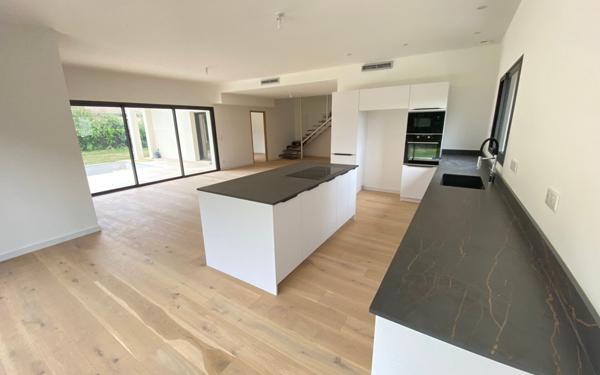 Maison à vendre    5 pièces •  Montauban