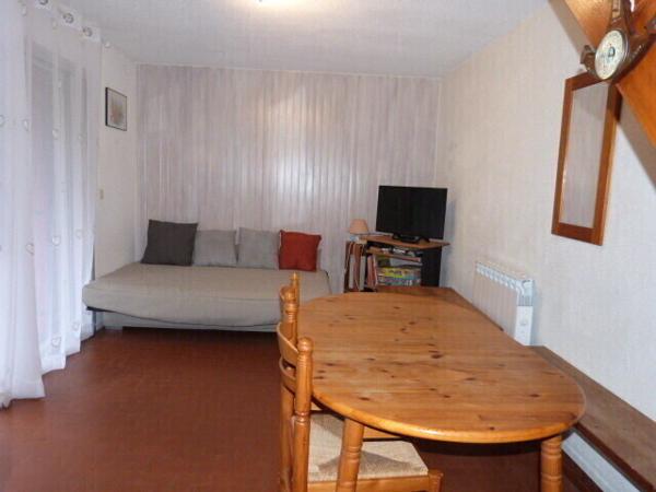 Maison T3 avec jardin privatif dans résidence avec piscine.