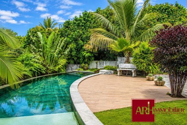 A VENDRE - À l’Entre-Deux – Villa  de 220 m² avec jolie vue - piscine
