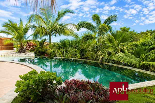 A VENDRE - À l’Entre-Deux – Villa  de 220 m² avec jolie vue - piscine