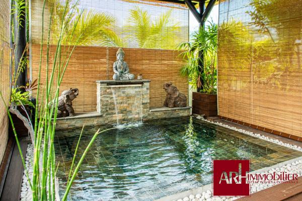 A VENDRE - À l’Entre-Deux – Villa  de 220 m² avec jolie vue - piscine
