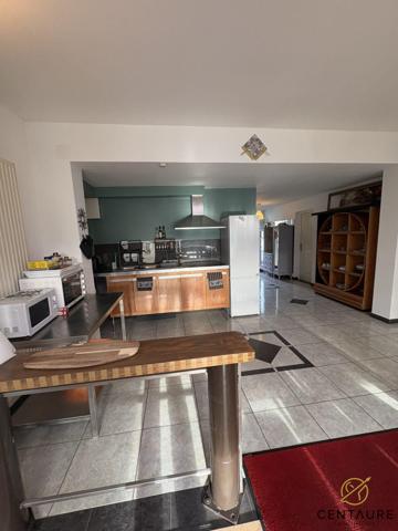Maison individuelle d'architecte aux volumes exceptionnels sur terrain de 900 m2