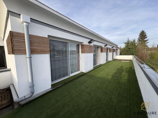 Maison individuelle d'architecte aux volumes exceptionnels sur terrain de 900 m2