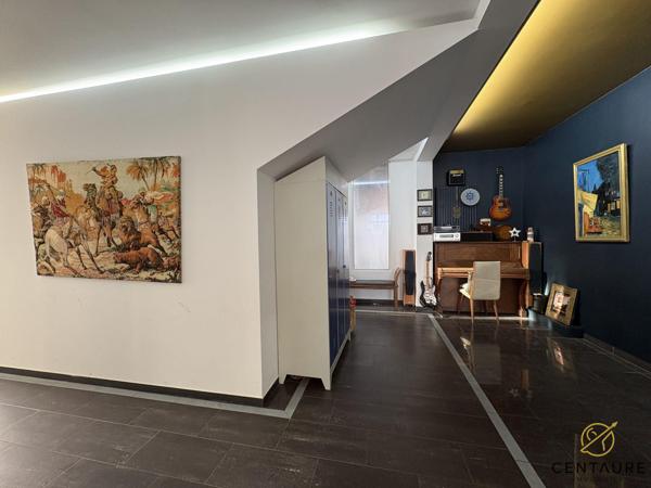 Maison individuelle d'architecte aux volumes exceptionnels sur terrain de 900 m2