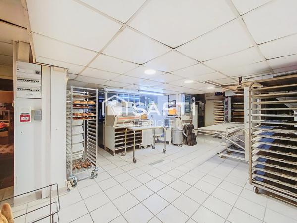 Immeuble de rapport avec commerce – Vendu loué – Idéal investisseur