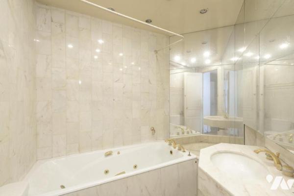 Appartement familial proche Parc Monceau