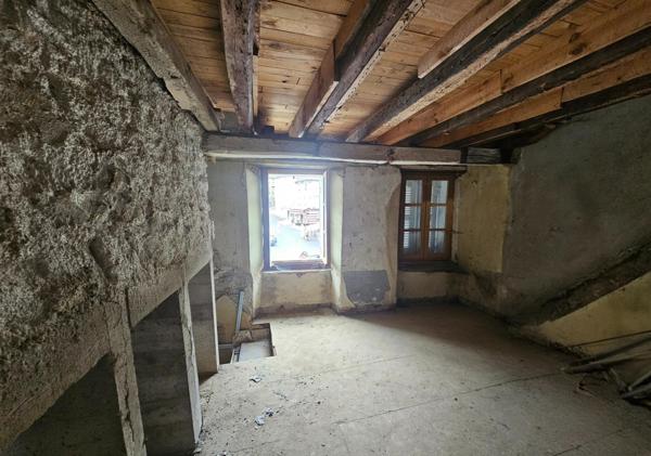 Immeuble de rapport Chaudes-Aigues (15100)