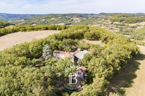 Saint-Antonin-Noble-Val, Propriété 5 Chambres -  230 m² à vendre