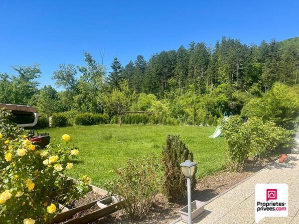 Havre de paix au coeur de la nature - superbe maison 5 pièces sur terrain plat, à découvrir !