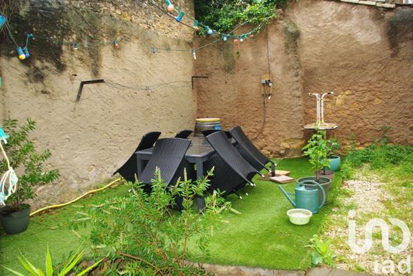 Appartement 4 pièces de 114 m² à Mèze (34140)