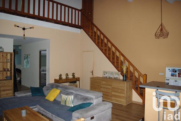 Appartement 4 pièces de 114 m² à Mèze (34140)
