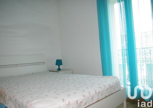 Appartement 4 pièces de 114 m² à Mèze (34140)