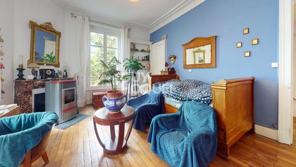 Grande maison 6 chambres à VESOUL