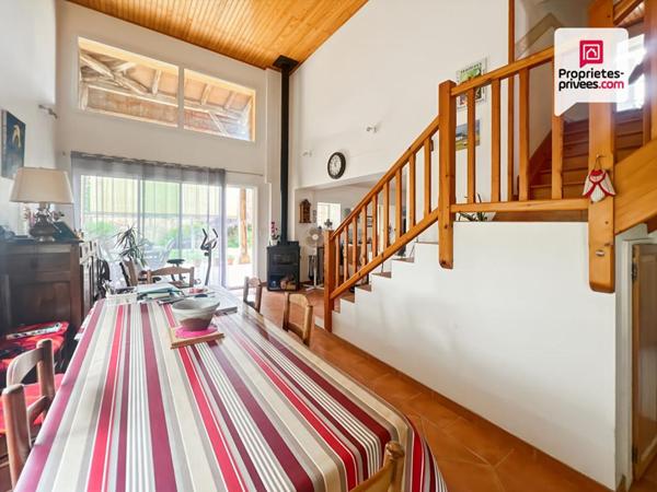 Propriété avec 2 maisons - séchoir réhabilitable et double garage