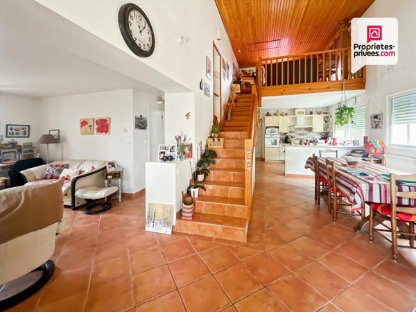 Propriété avec 2 maisons - séchoir réhabilitable et double garage