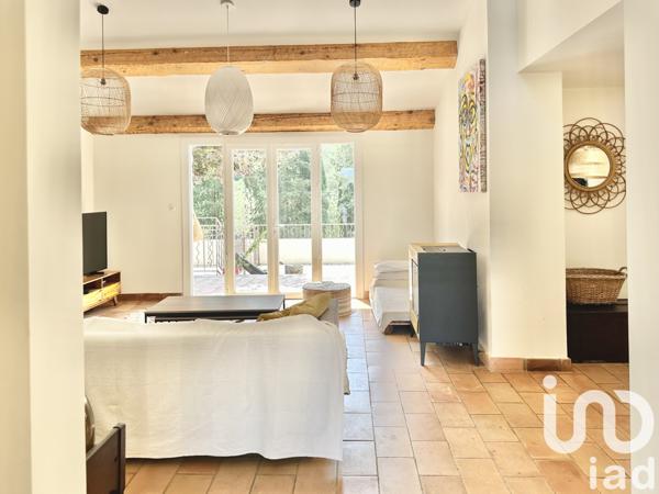 Maison à vendre 6 pièces 230 m² La Crau
