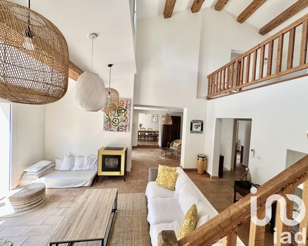 Maison à vendre 6 pièces 230 m² La Crau