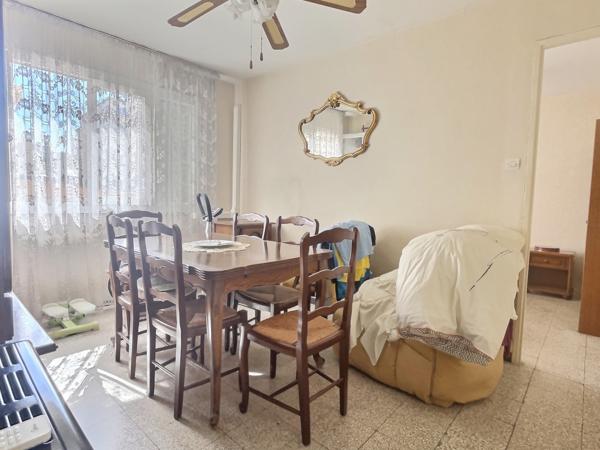 À Marseille 14, appartement T2