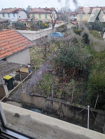 EXCLUSIVITE Située aux cités SALAISE SUR SANNE 
MAISON Mitoyenne un seul côté comprenant cuisine