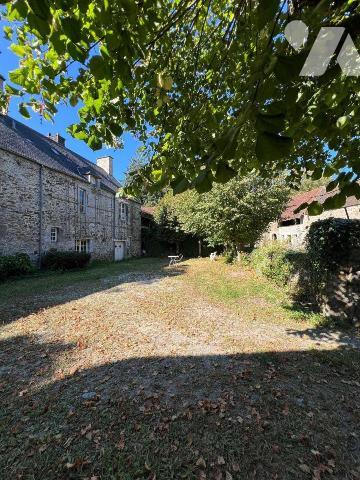 MARTINVAST et SIDEVILLE (50690)- HABITATION, DEPENDANCES, CENTRE EQUESTRE ET TERRES AGRICOLES