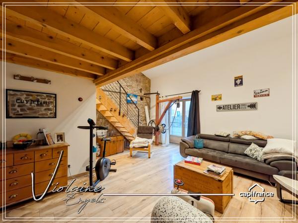 Azille – Maison bourgeoise rénovée de 259 m² avec jardin et garage – cachet, volumes et performance énergétique