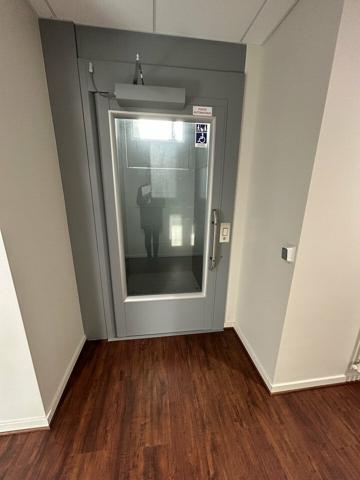 BUREAUX à LOUER de 325.32 m²
