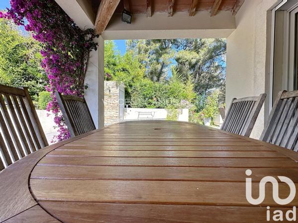 Maison à vendre 5 pièces 188 m² Saint-Cyr-sur-Mer