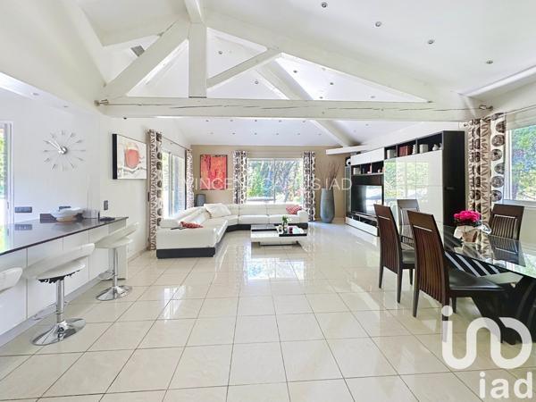 Maison à vendre 5 pièces 188 m² Saint-Cyr-sur-Mer