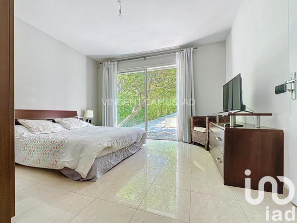 Maison à vendre 5 pièces 188 m² Saint-Cyr-sur-Mer